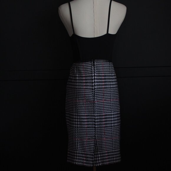 Talbots | Cotton Houndstooth Stripe Skirt w Faux Leather Trim - Picture 7 of 7